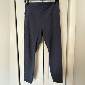 Peloton Soft Gray with Rainbow Logo Performance Leggings
